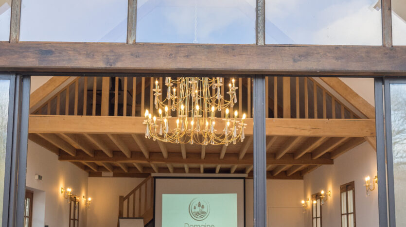 Salle de réunion à la lumière du jour