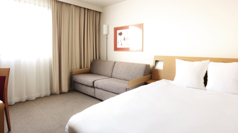 chambre novotel nimes
