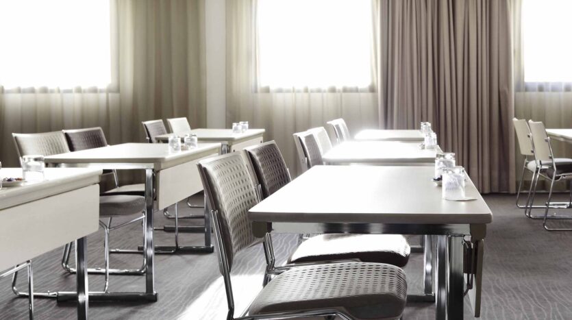 novotel nimes réunion