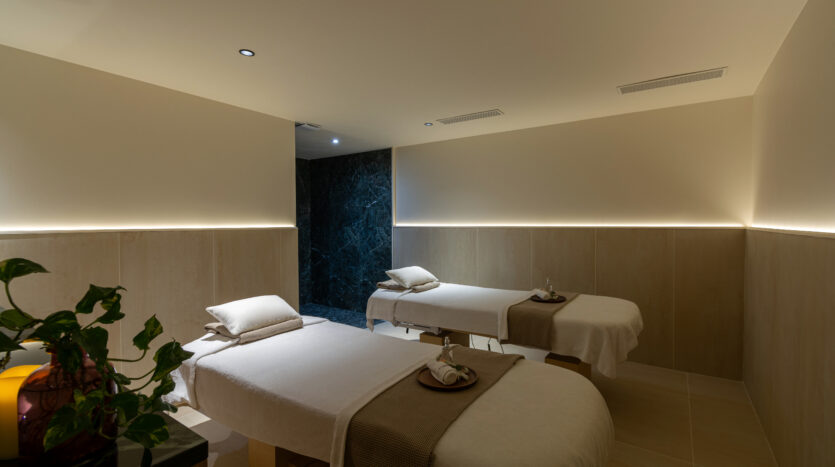 Hotel Napoléon Fontainebleau cabine spa