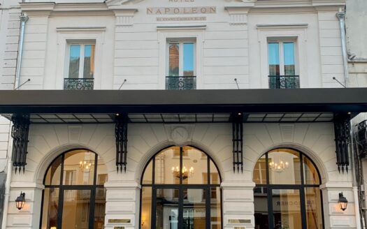 Hotel Napoléon Fontainebleau devanture