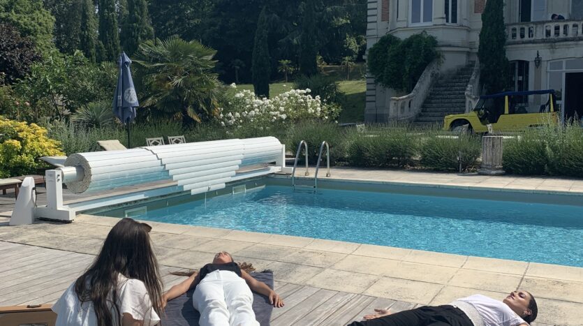 Slow Village Château des Forges piscine