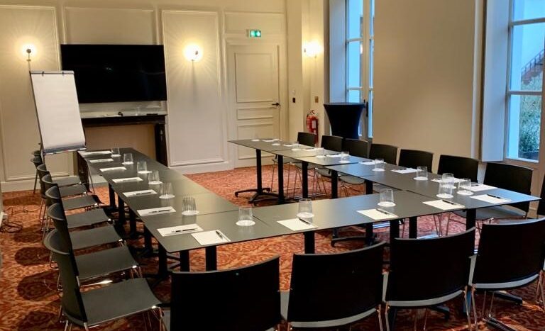 Hotel Napoléon Fontainebleau salon empreinte