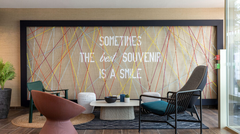 Hampton by Hilton Tours Lobby