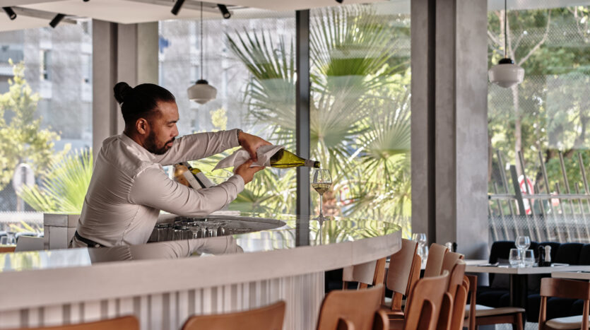 Crowne Plaza Marseille Le Dome bar