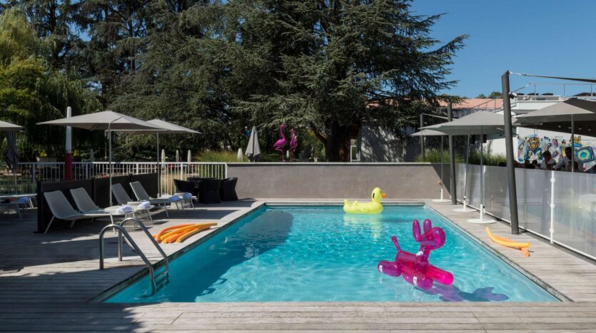Novotel Lyon Bron piscine