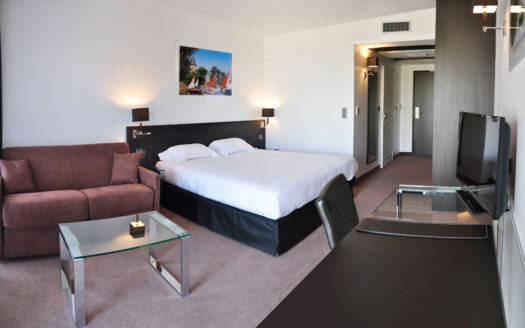Golden Tulip Pornic Suites